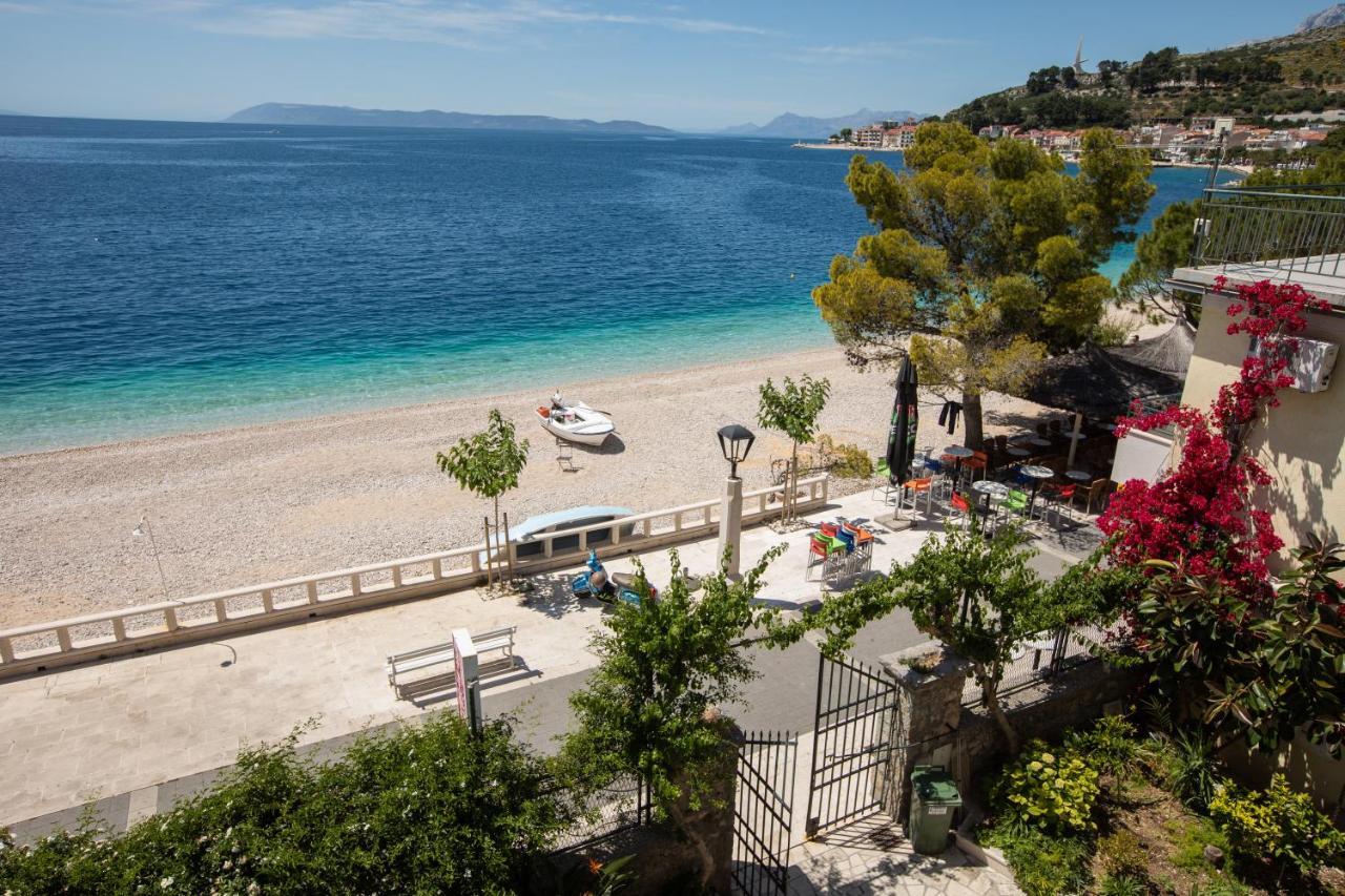 Beach Front Apartment Podgora Bagian luar foto